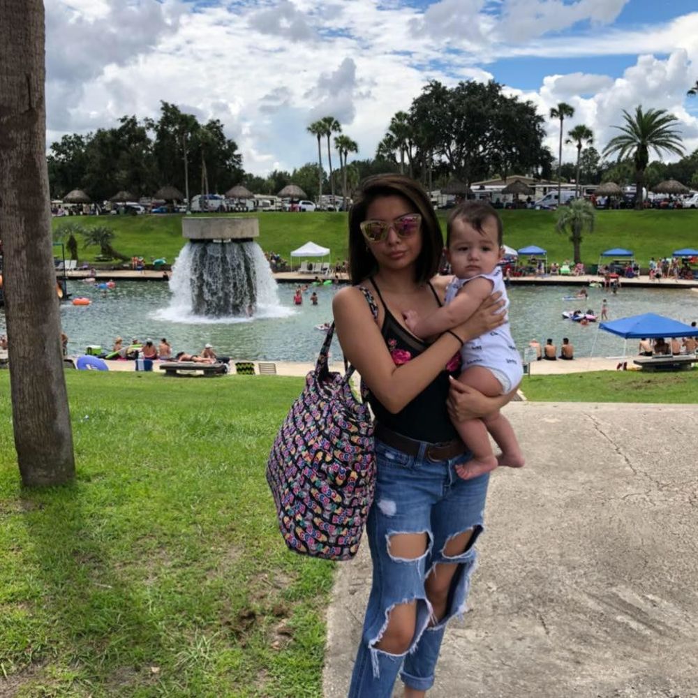 Meet your Posher, Cynthia